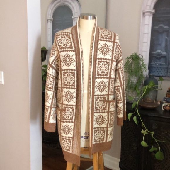 Tahari ladies cardigan oversized M ! - Picture 7 of 10